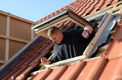 Pose de fenêtres de toit Velux aux Bréviaires